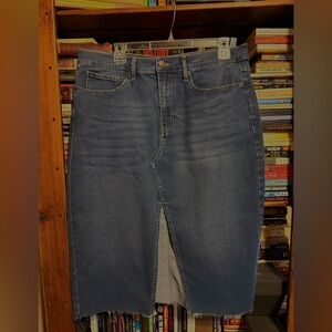 Calvin Klein Jeans Women’s Straight Denim Skirt in Medium Blue